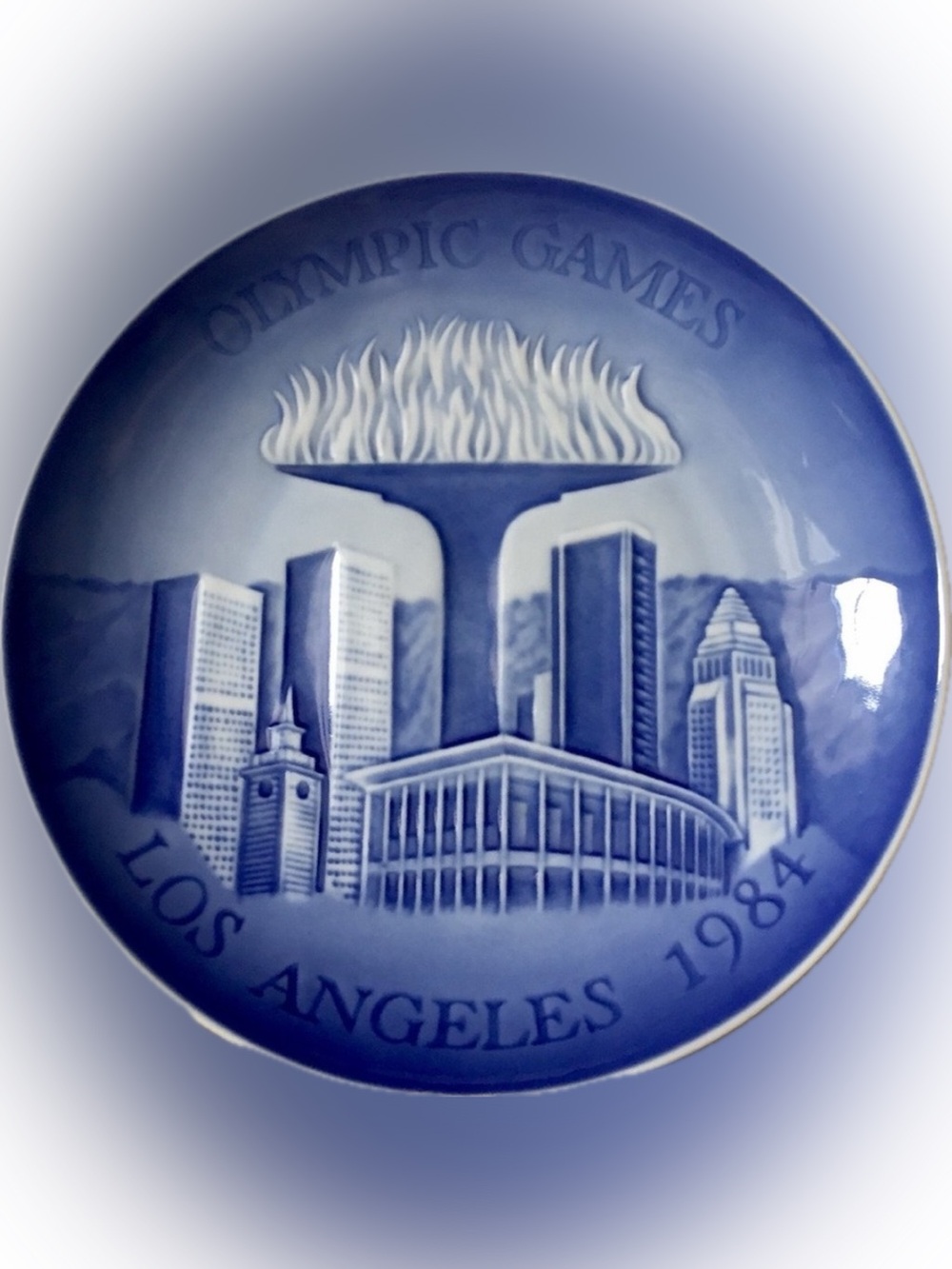 🏆LA Los Angeles Olympics Plate 1984 - COLLECTORS EDITION Blue White B&G